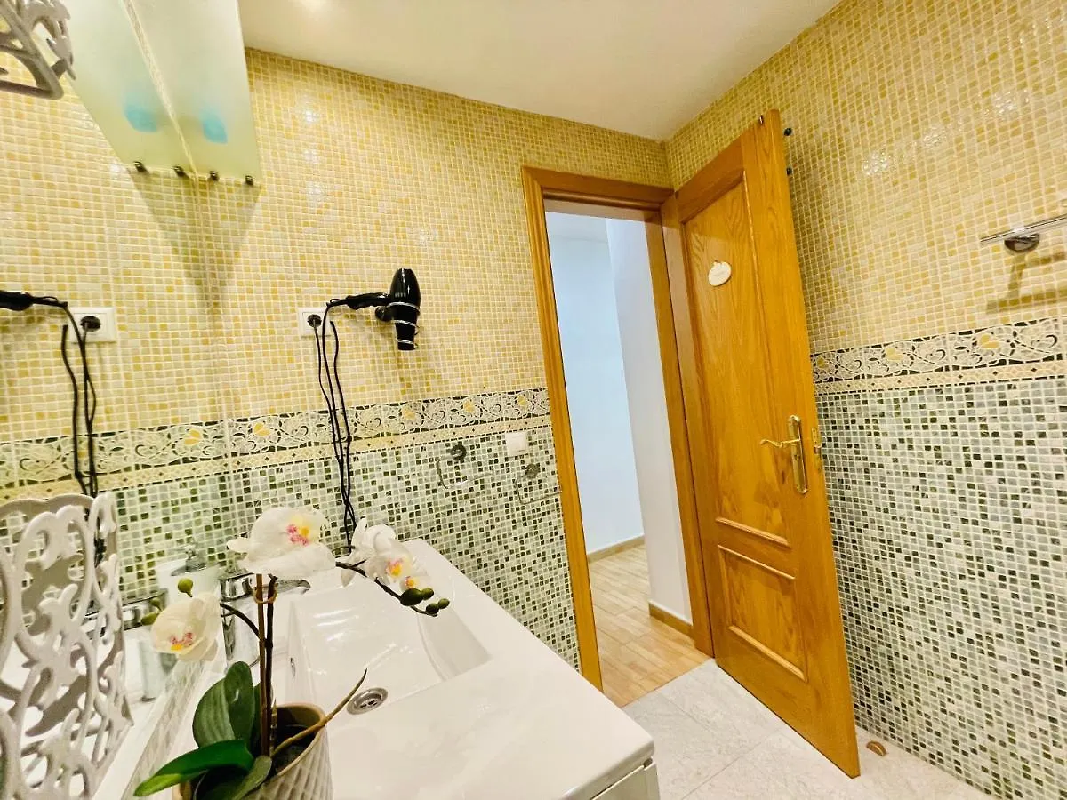 Apartment San Antonio - Beach, Pool And Terrace Torremolinos